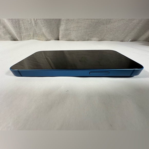 iPhone 13 Mini Blue 256GB Unlocked - Picture 4 of 7